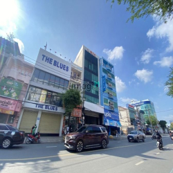 Cho thuê nhà 22 Nguyễn Gia Trí, Q. Bình Thạnh - DT 8x20m, 1 trệt 3 lầu