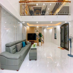 Bán nhà 2 mặt tiền HXT thông Nguyễn Văn Khối, GV, 5.5 x 11m, 9.2 Tỷ TL