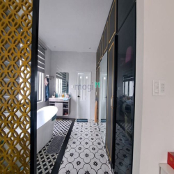 Nhà Nơ Trang Long Bình Thạnh-5 Tầng-Hẻm Xe Hơi- DT 70m2-Giá 11Tỷ.