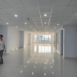 cho thuê sàn lẽ toà nhà hầm 6 lầu phường 8 phú nhuận, giá tốt