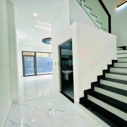 Bán Nhà Hẻm Xe Hơi 5m, 63m2, 3 Tầng, Nở Hậu, Nguyễn Xiển, Long Bình,Q9
