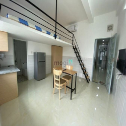 Cho thuê căn hộ dịch vụ Duplex Full nội thất có ban công - Giá 5tr8