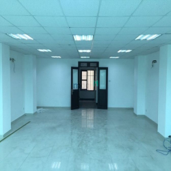 Cho Thuê Gấp Tòa Nhà Văn Phòng Lương Định Của gần 700 m2 sử dụng 9O Tr