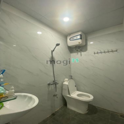 Bán nhà tập thể nhà hát chèo Mai Dịch 55m2 giá 1.95 tỷ 2 ngủ 2 wc
