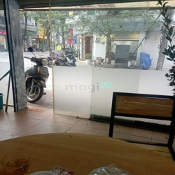 Cho thuê mặt bằng HAi bà Trưng DT 75m2