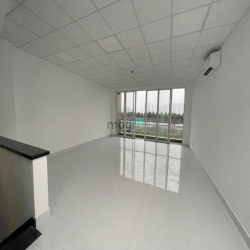 Nhiều Nhà phố SHOPHOUSE SARITOWN SALA  vị trí đẹp giá rẻ.