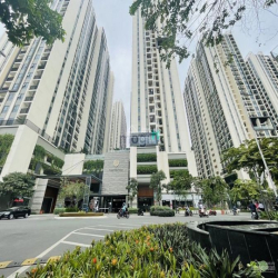 Kẹt tiền bán căn 3PN + 1- DT:138m2, 11 tỷ bao thuế phí - Hà Đô Quận 10