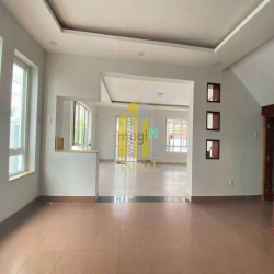 Villa Hẻm 216 Nguyễn Văn Hưởng 420m2 1 Lầu Sân Vườn Nhà Cho Cải Tạo