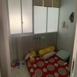 Nhà rộng ô tô đỗ cửa, gần ngân hàng ACB Phan Huy Ích, 4.3 tỷ