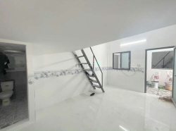 trống 1 phòng giá 2tr8 như hình tại quận 12