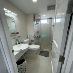 Bán gấp nhà giá 2ty950 ở đường Phạm Phú Thứ, P4, Q6 1 trệt 1 lầu, SHR