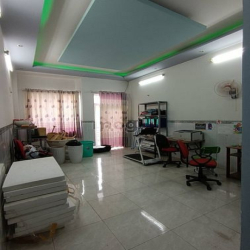 Nhà đối diện Sacombank Lạc Long Quân, gần chợ Tân Bình, 4.5 tỷ