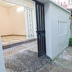Cần tiền bán gấp nhà cấp 4 Shr hẻm Tân Mỹ, P. Tân Thuận Tây, Quận 7