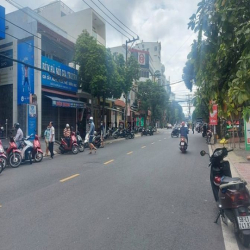 Bán nhà đường Phạm Văn Hai, P.5, Q. Tân Bình. DT: 4x18m. Giá: 14,5 tỷ