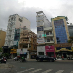 Cần bán nhà MT 2 chiều Hoàng Sa, Q.3 - 7 tầng view sông (có thang máy)