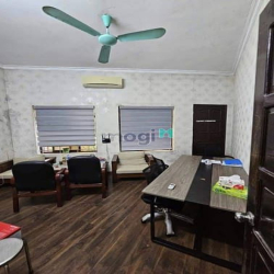 Bán nhà đẹp Quan Nhân, 47m2, 4 tầng, mt 9m, ô tô tránh, KD tốt, sát hồ
