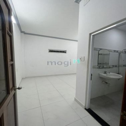 Hẻm Ôtô Hoàng Hoa Thám Phường 6 Quận Bình Thạnh .