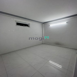 Hẻm Ôtô Hoàng Hoa Thám Phường 6 Quận Bình Thạnh .