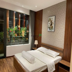 Giá tốt! Bán nhà Đoàn Thị Điểm, Phú Nhuận 100m2 ngang 5,3m chỉ 9,49tỷ