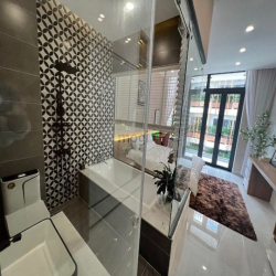 Giá tốt! Bán nhà Đoàn Thị Điểm, Phú Nhuận 100m2 ngang 5,3m chỉ 9,49tỷ