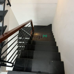 Hẻm Ôtô Hoàng Hoa Thám Phường 6 Quận Bình Thạnh .