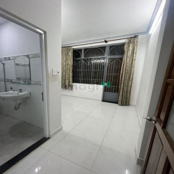 Hẻm Ôtô Hoàng Hoa Thám Phường 6 Quận Bình Thạnh .