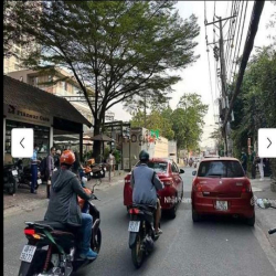 Bán nhà MT đường Trần Ngọc Diện Thảo Điền Quận 2 DT 14x65 xây dựng 12