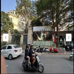 Bán nhà MT đường Trần Ngọc Diện Thảo Điền Quận 2 DT 14x65 xây dựng 12