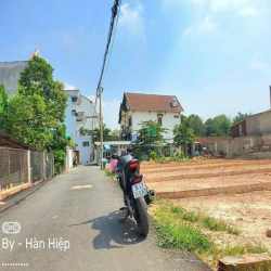 bán Đất 1 xẹt , đường số 1( lâm viên). Hoàng hữu nam.Q9 - 3 tỷ 2