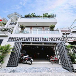 Giảm 1 tỷ - 3 Tầng - 116M2 - 8,9M x 17M - Nở Hậu - Gần Lottemart