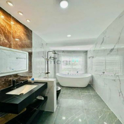 Cho thuê nhà hẻm xe hơi số 12/10E Hoàng Hoa Thám, Phường 7, Bình Thạnh