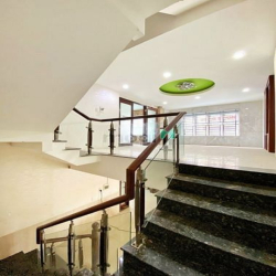 Nhà 4 lầu góc 2 mặt tiền đường Trần Đại Nghĩa, TTTM Cái Khế, Cần Thơ