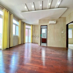 Nhà 4 lầu góc 2 mặt tiền đường Trần Đại Nghĩa, TTTM Cái Khế, Cần Thơ