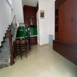 Hẻm Xe Hơi ThôngTrung Tâm Phường 1,Ngang 5M Kinh Doanh Vip,4 Tầng BTCT