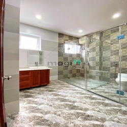 Nhà 4 lầu góc 2 mặt tiền đường Trần Đại Nghĩa, TTTM Cái Khế, Cần Thơ
