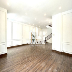 Biệt Thự 500m2 Sân Vườn Hồ Bơi đường Nguyễn Văn Hưởng, P Thảo Điền,