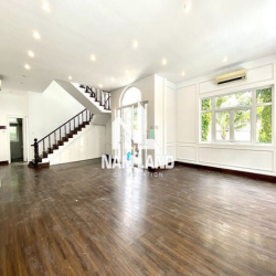 Biệt Thự 500m2 Sân Vườn Hồ Bơi đường Nguyễn Văn Hưởng, P Thảo Điền,