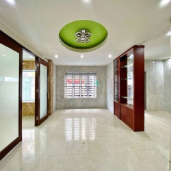 Nhà 4 lầu góc 2 mặt tiền đường Trần Đại Nghĩa, TTTM Cái Khế, Cần Thơ