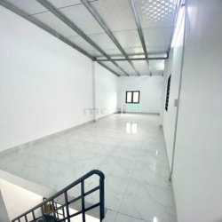 Chủ kẹt quá cần bán gấp dãy trọ mới xây mới giá 4tỷ6.