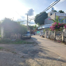 Bán gấp nhà hẻm xe hơi gần CĐ Công Thương, Phước Long B, chỉ 3ty7