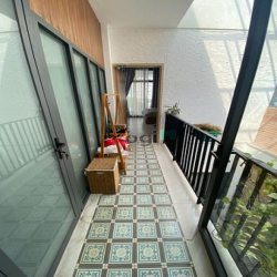 Cao Cấp - Căn Penthouse Full Nội Thất Ngay Mặt Tiền Tại Võ Duy Ninh