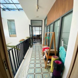 Cao Cấp - Căn Penthouse Full Nội Thất Ngay Mặt Tiền Tại Võ Duy Ninh