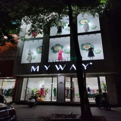 Cho thuê MBKD phố Lê Ngọc Hân , HBT dt 70m x 5 tầng , giá 45tr