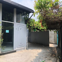 Cho thuê nhà góc 2 mặt tiền đường Nguyễn Ư Dĩ, P. Thảo Điền,Q2,12.000$