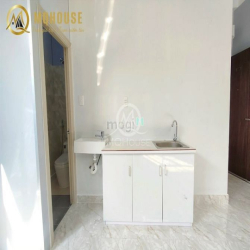 căn hộ TRỐNG sẵn ở liền FULL nội thất cửa sổ lớn tại P10 Tân Bình_30m2