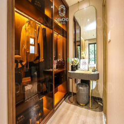 Kẹt tiền bán gấp bán 3PN-141m2 Diamond Brilliant view hồ bơi giá rẻ