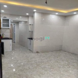 Bán nhà Hai Bà Trưng, TT tầng 1 Ngõ 73 Bùi Ngọc Dương DT 40m2 Giá 1.55