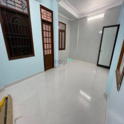 Cho thuê nhà riêng ngõ 26 Đỗ Quang, diện tích 75m2 x 5 tầng, giá 20tr