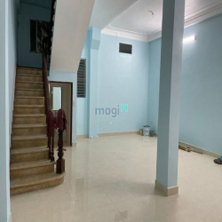 Cho thuê nhà riêng ngõ 26 Đỗ Quang, diện tích 75m2 x 5 tầng, giá 20tr
