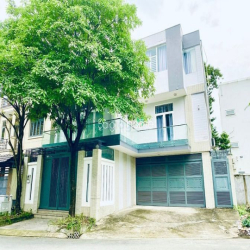 Cho thuê Villa Hiện đại 12x20m hầm 3 lầu Đường Cao đức lân An Phú Q2